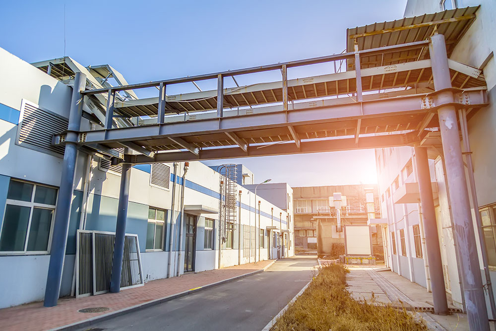 building-scheduling-metal-tomatoes-entrance-hall